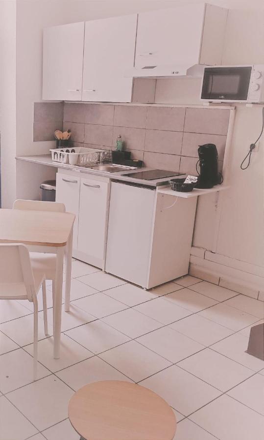 Appartement Cosy En Centre Centre-Ville . . . Ним Екстериор снимка